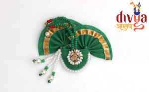 Green Emerald Dumala Paagh (लिली पन्ना दुमाला पाघ)
